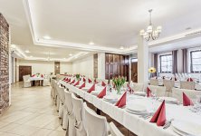 MODRZEWIOWY DWÓR Hotel & Restauracja - zdjęcie obiektu