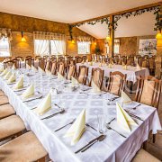 Sala weselna Restauracja W PARKU, KOBYŁKA